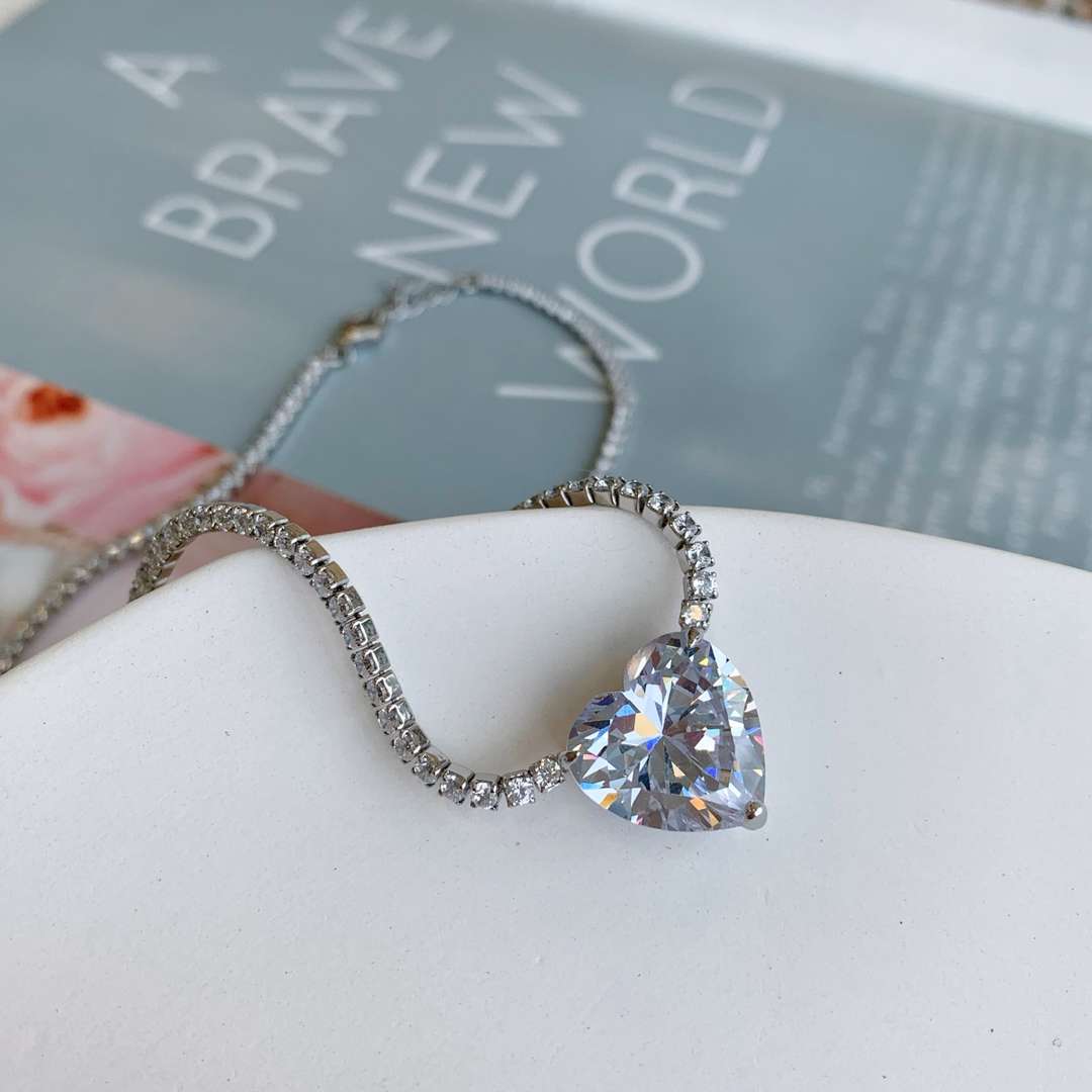 [GALE]8.0 Carat Versatile Colorful Sweet Heart-Shaped Tennis Necklace