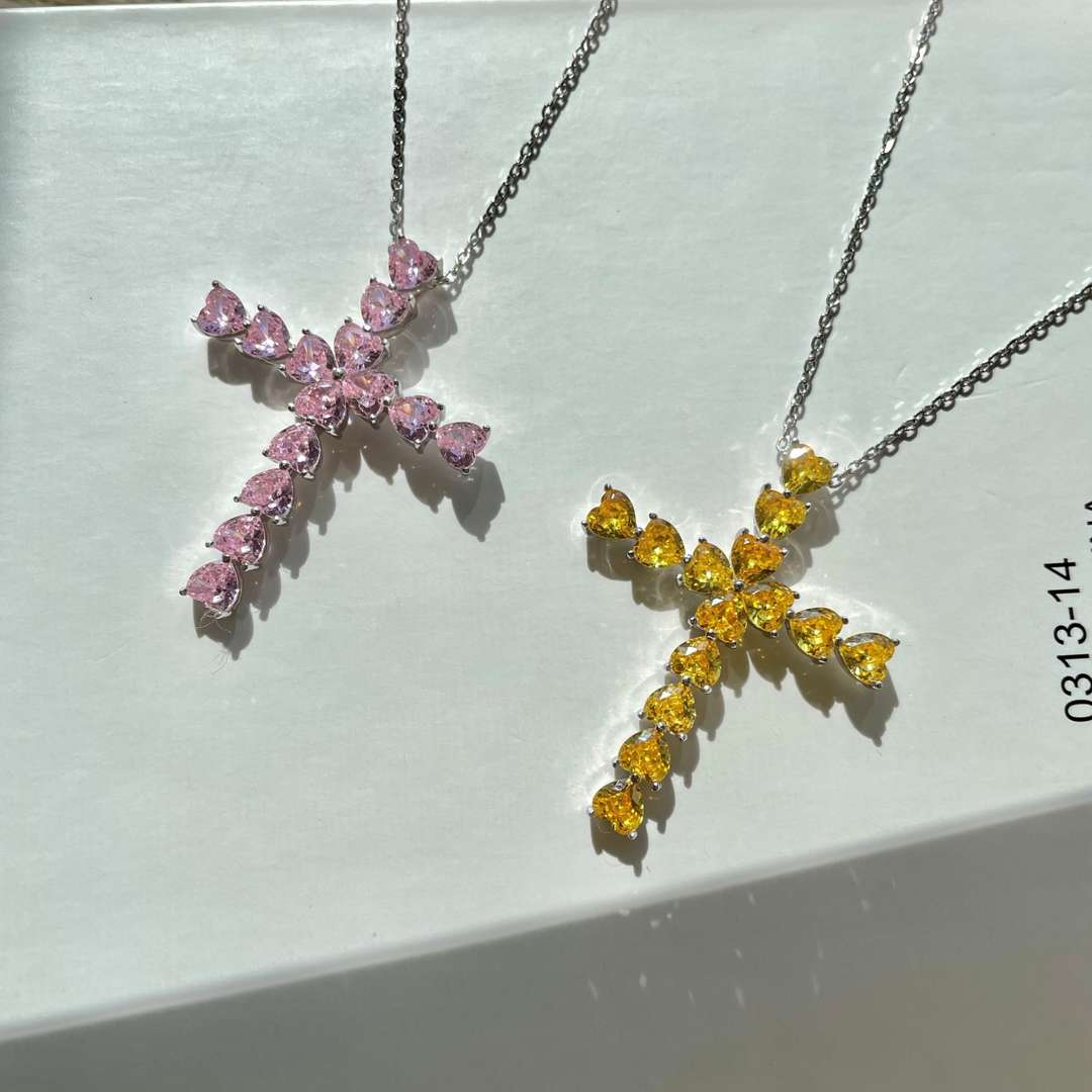 [GALE]Radiant Cross Shape Necklace