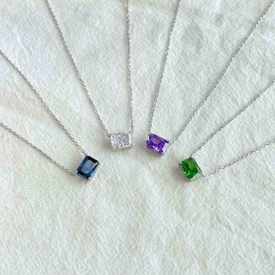 [GALE]Luxurious Square Shape Colorful Necalack