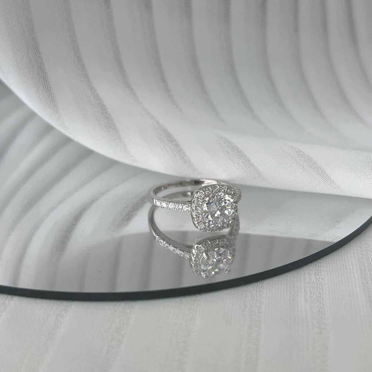 [GALE]Dazzling Resplendent Round Cut Wedding Ring