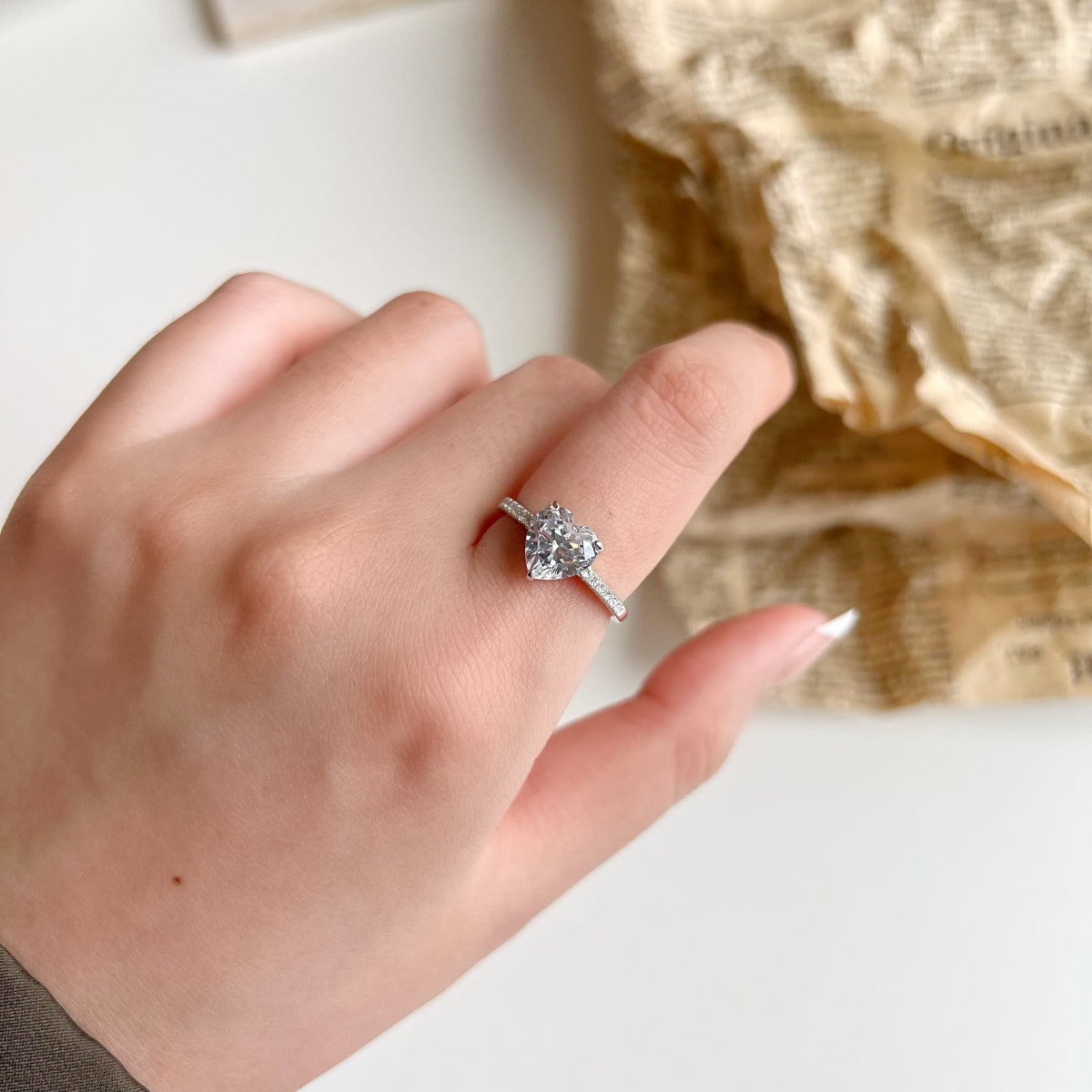 [GALE]2.0 Carat Dazzling Lustrous Heart Cut Lover Ring