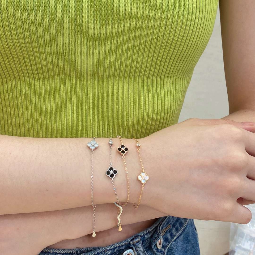 [GALE]Delicate Four Leaf Clover Bracelet