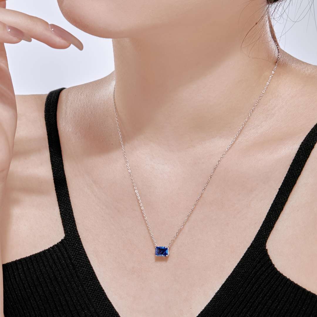 [GALE]Luxurious Square Shape Colorful Necalack
