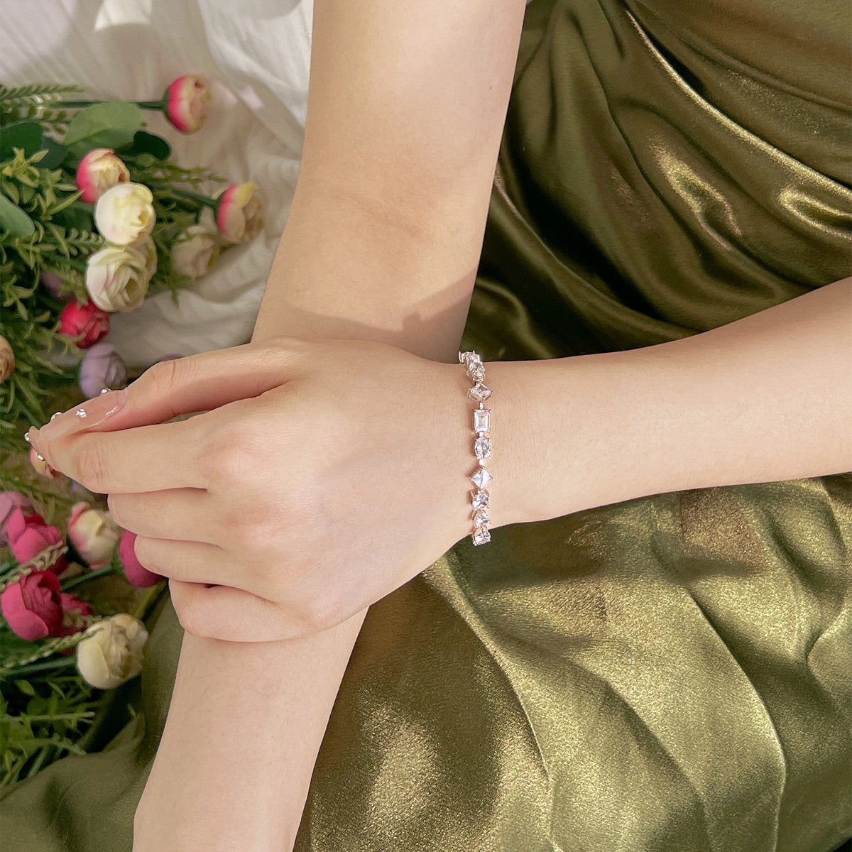 [GALE]Unique Exquisite Multi Cut Daily Bracelet