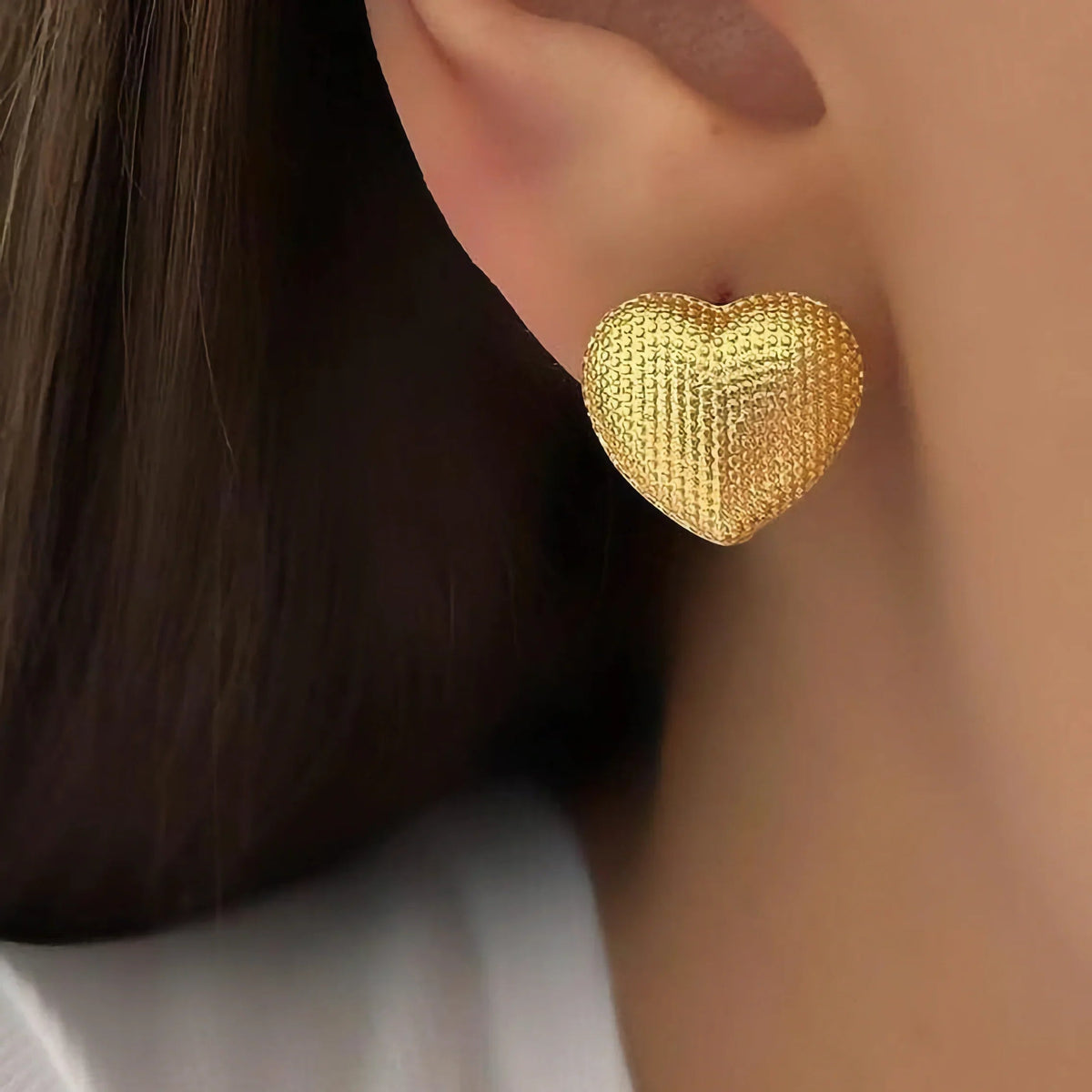 [GALE]Cecelia Textured Heart Earrings