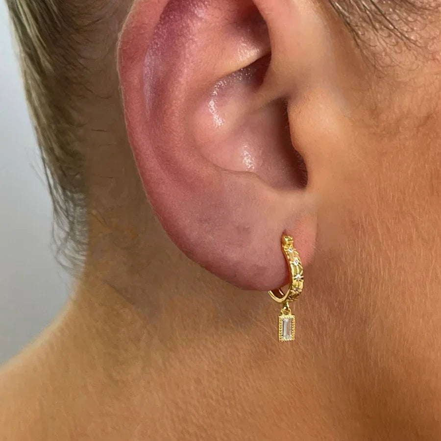 [GALE JURI] FLOWERLACE EARRING 5 DIAMONDS