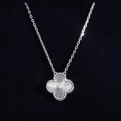 [GALE]CLOVER 15MM DIAMANT-LASER-HALSKETTE SILBER