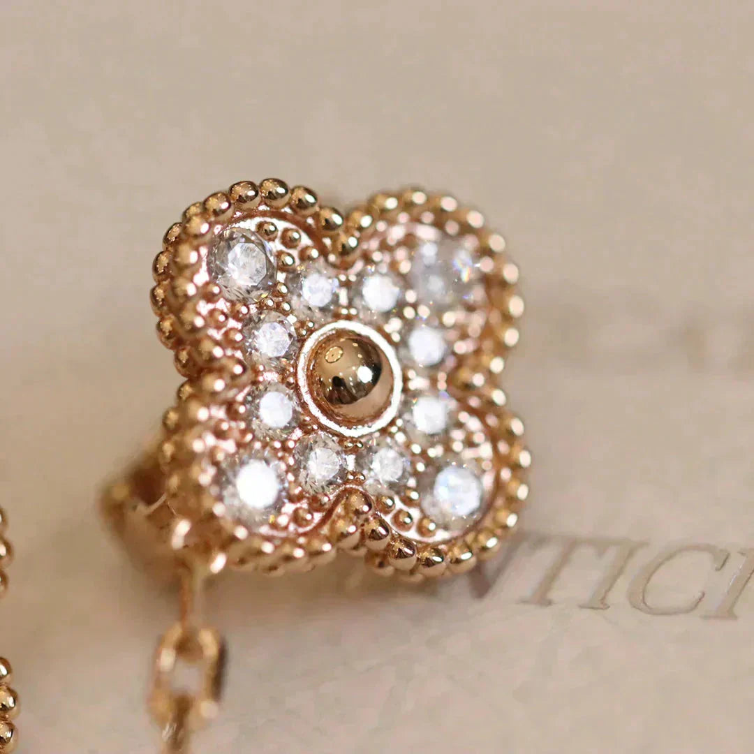 [GALE]CLOVER MEDIUM 1 MOTIFS VOL DIAMOND EARRINGS