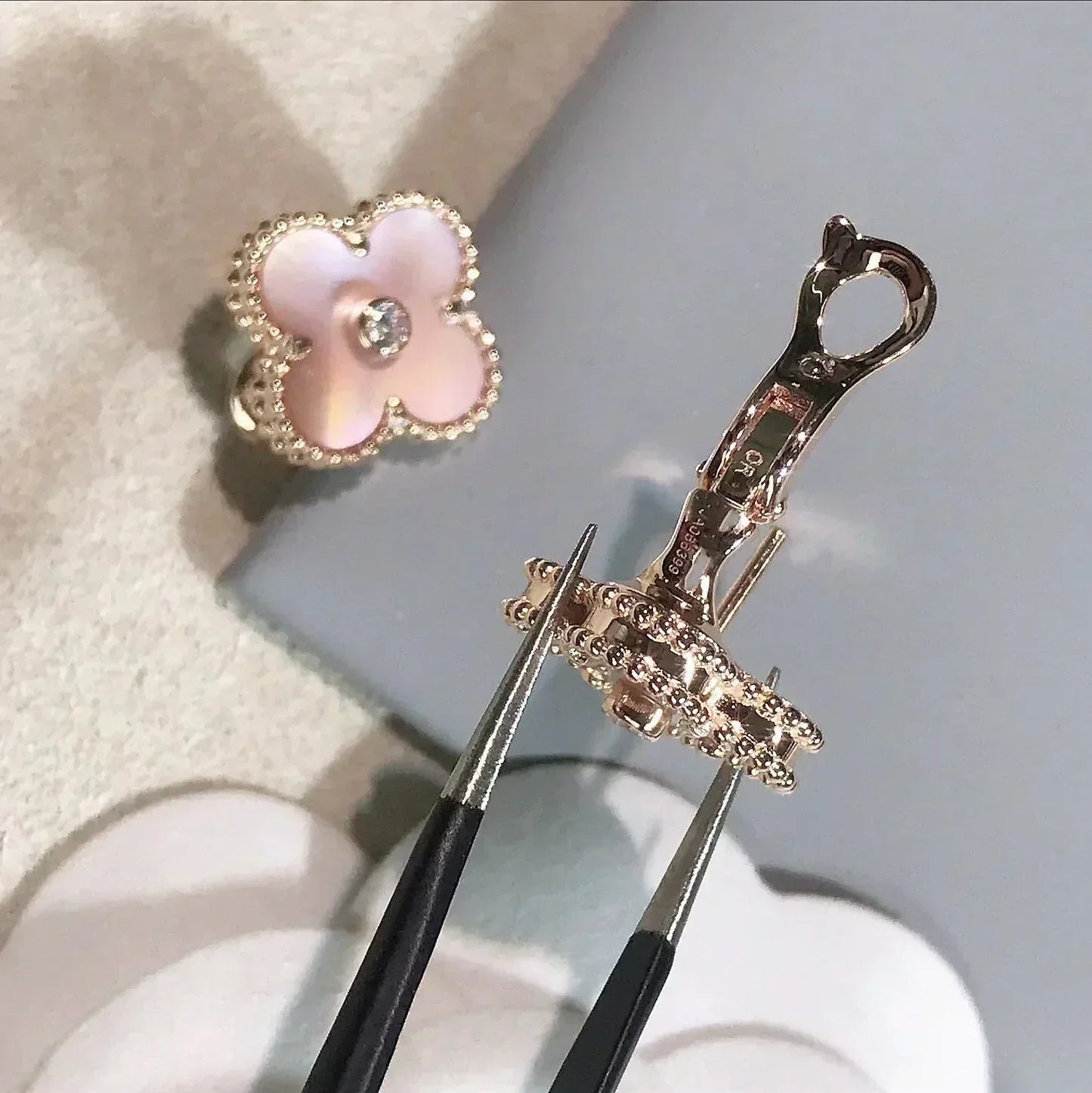 [GALE]CLOVER MEDIUM 1 MOTIFS PINK POP DIAMOND OHREN