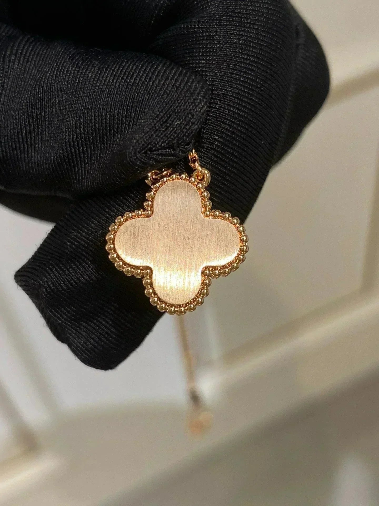 [GALE]CLOVER 15MM DIAMANT-RHODONITH-KETTE