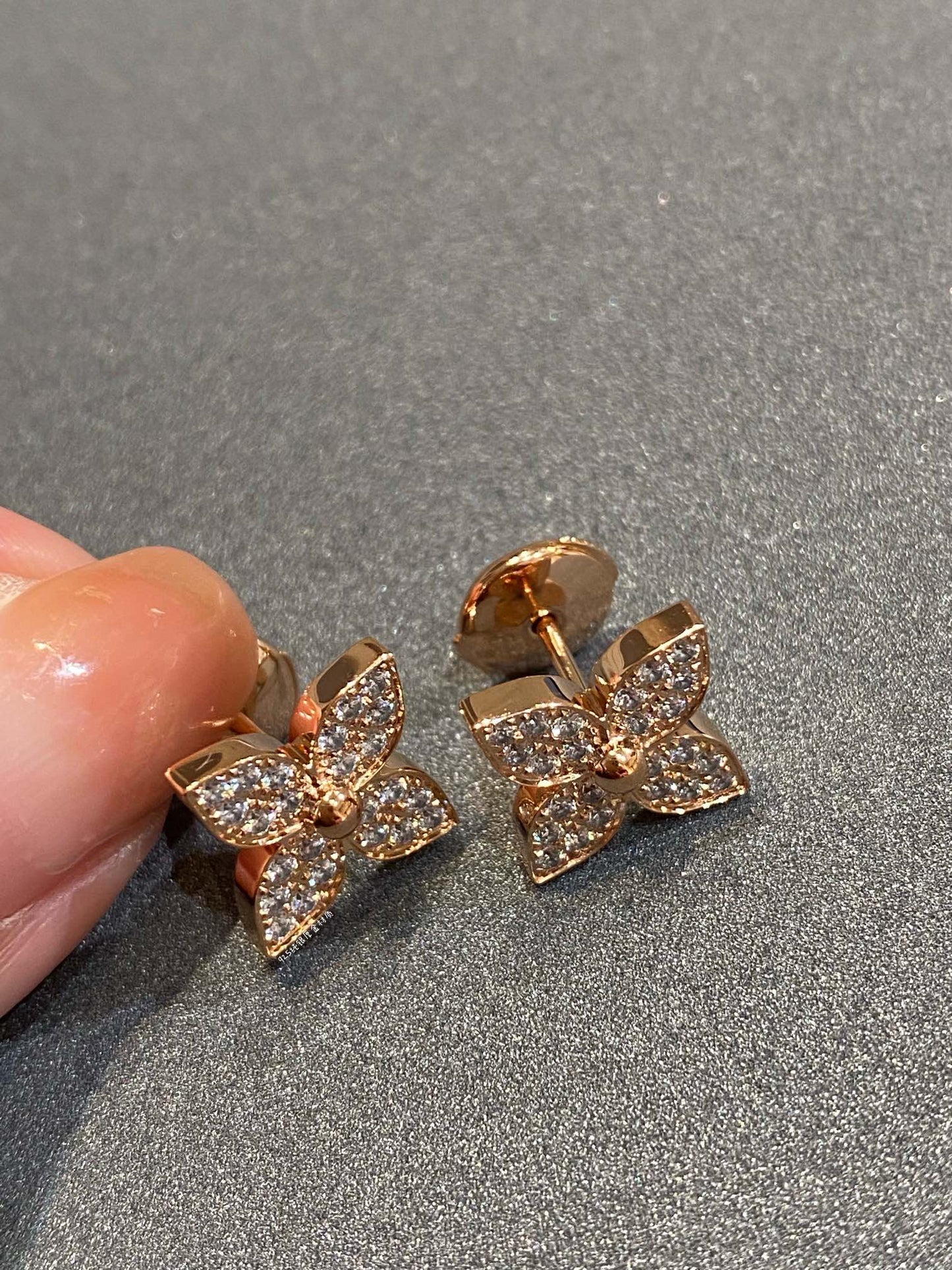 [GALE]STAR DIAMOND EARRINGS