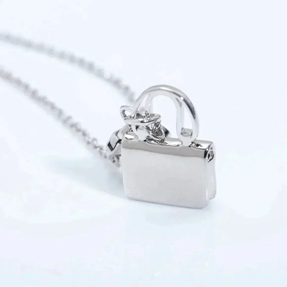 [GALE]AMULETTE PEDANT SILVER NECKLACE