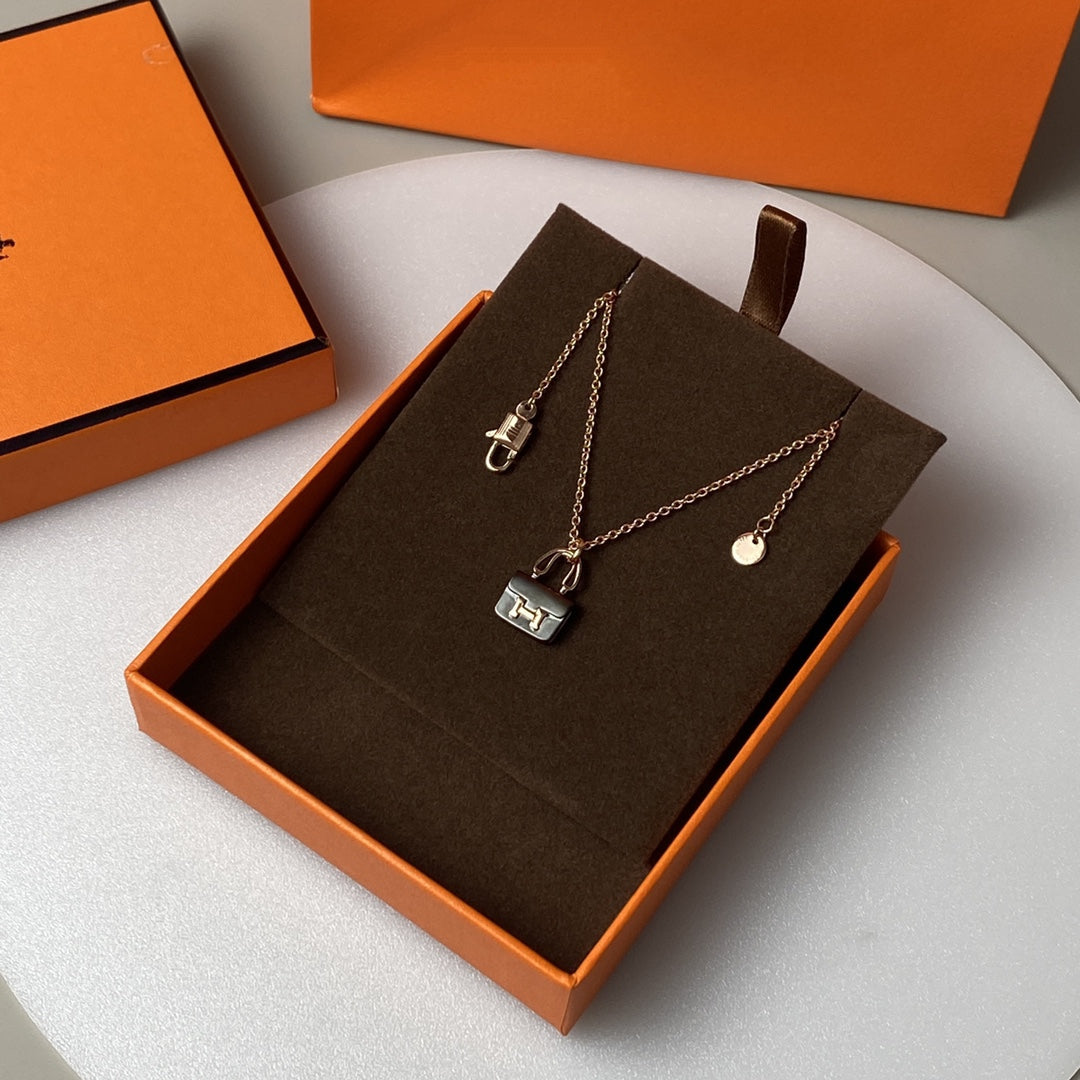 [GALE]CONSTANCE BLACK PEDANT PINK GOLD NECKLACE