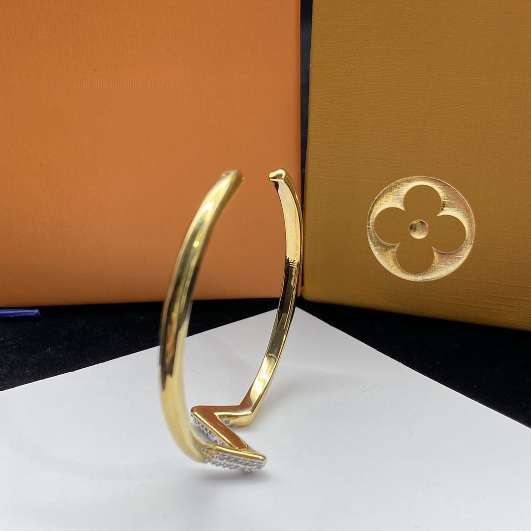 [GALE]VOLTE UPSITE DOWN DIAMOND GOLD OPEN BRACELET