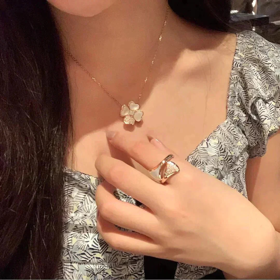 [GALE]CLOVER MOP DIAMOND ROSE GOLD NECKLACE