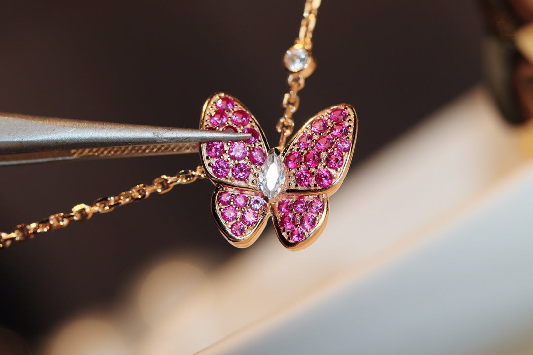 [GALE]BUTTERFLY RED DIAMOND ROSE GOLD NECKLACE