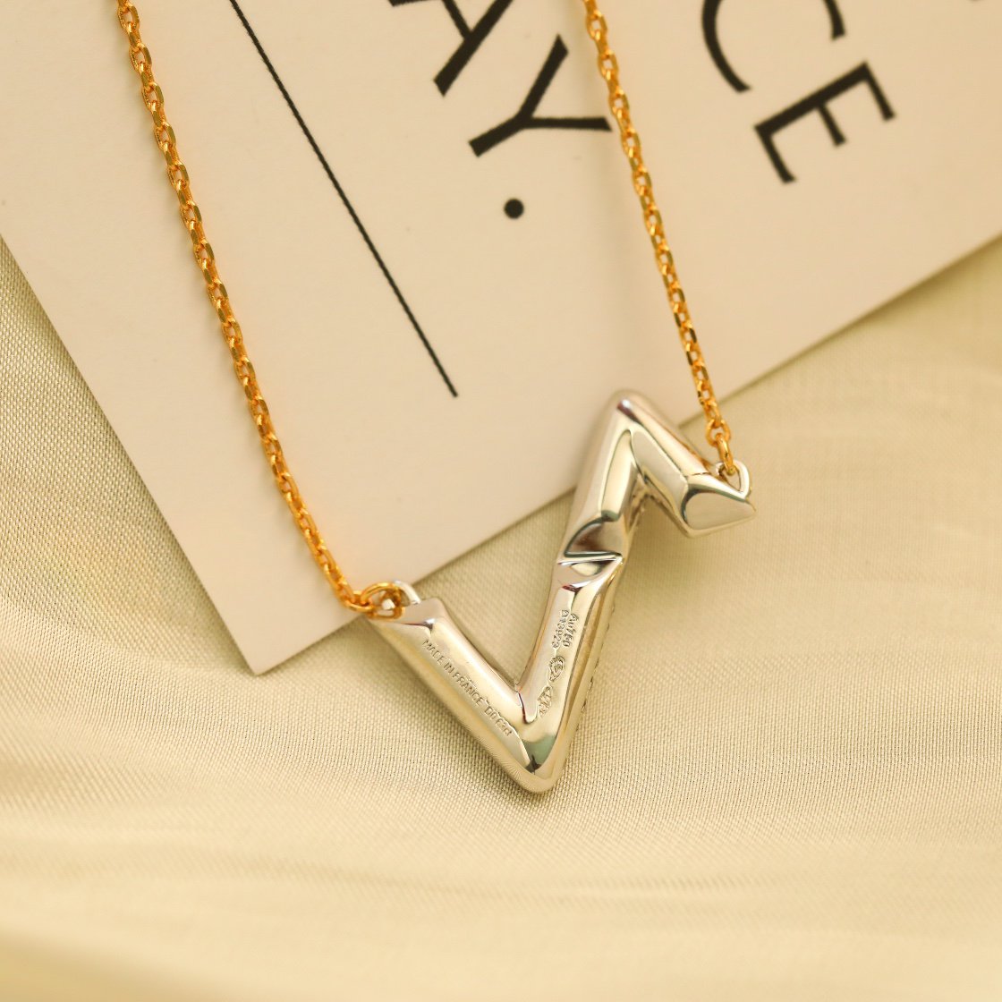 [GALE]VOLT SILVER DIAMOND PEDANT NECKLACE
