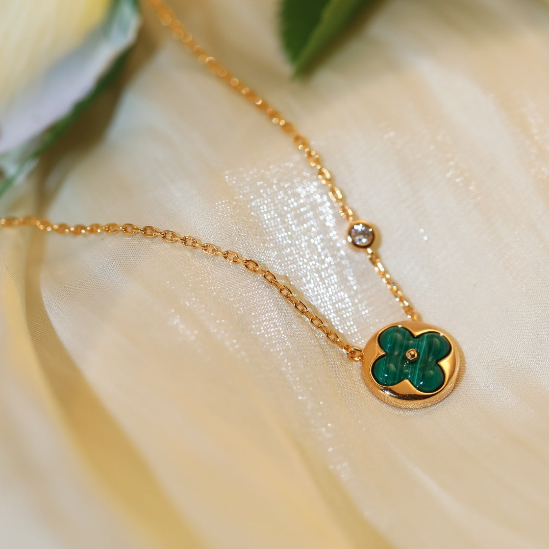 [GALE]SUN PEDANT PINK GOLD 1 DIAMOND NECKLACE