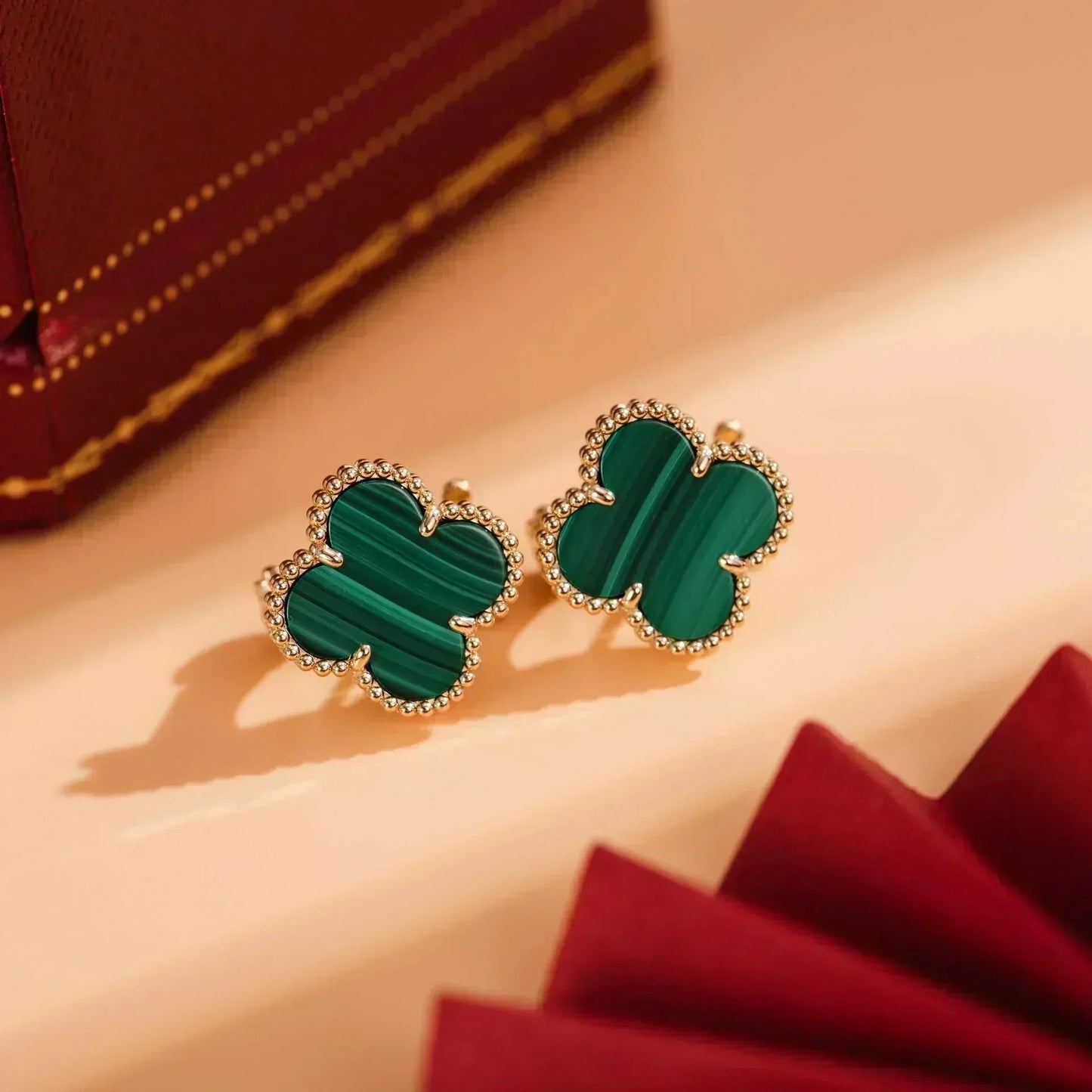 [GALE]CLOVER MEDIUM 1 MOTIFS MALACHITE OHRRINGE