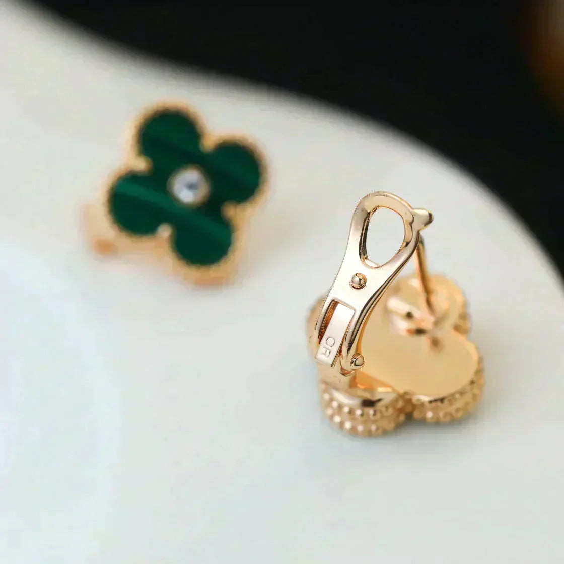 [GALE]CLOVER MEDIUM 1 MOTIFS MALACHITE DIAMOND EARRINGS