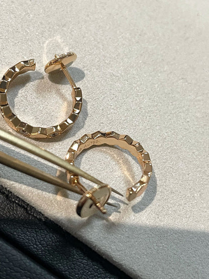 [GALE] Hohler Ring in Form eines vierblättrigen Kleeblatts