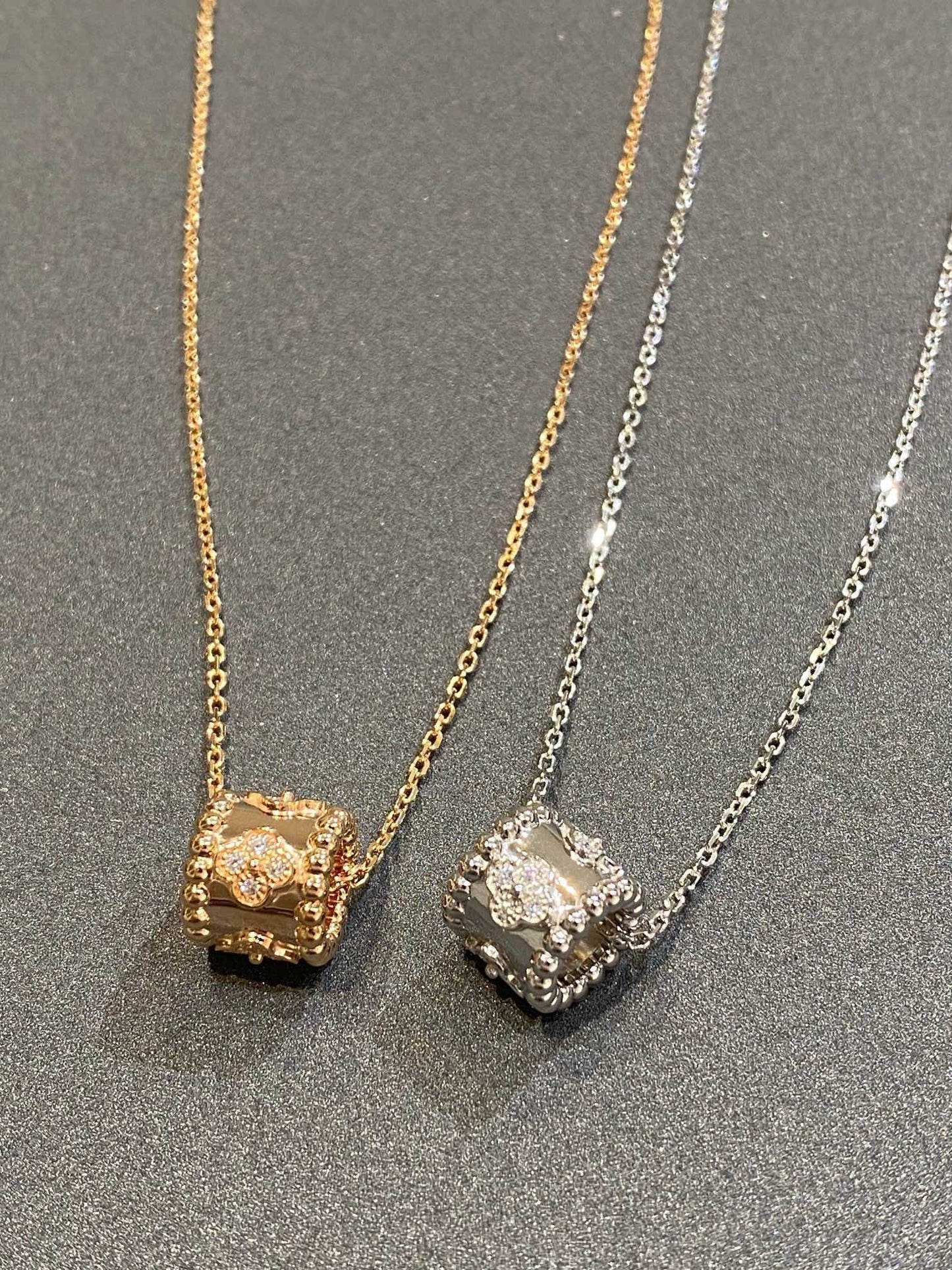 [GALE]PERLEE PEDANT SIVLER DIAMOND NECKLACE