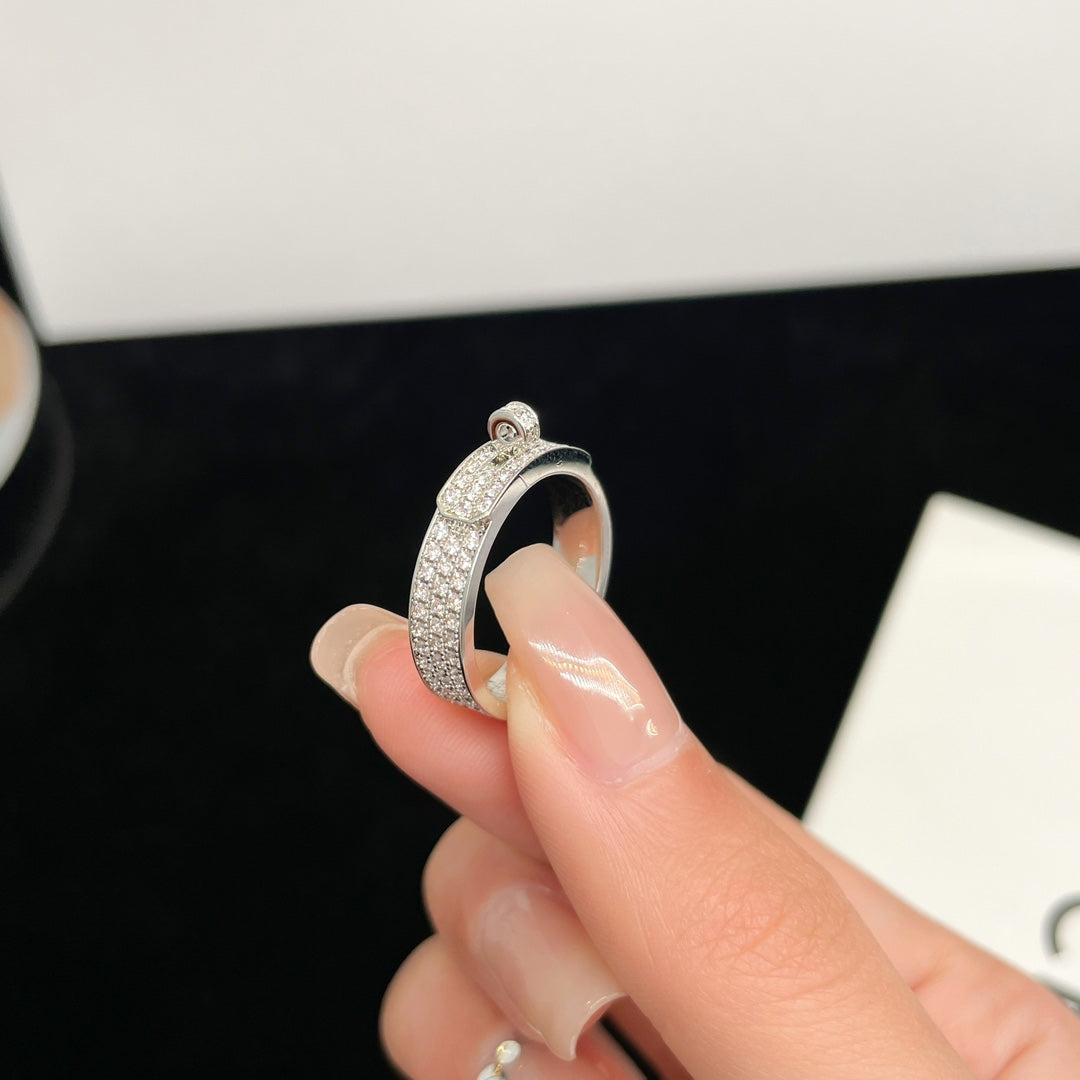 [GALE]KELLY SILBER-DIAMANTRING