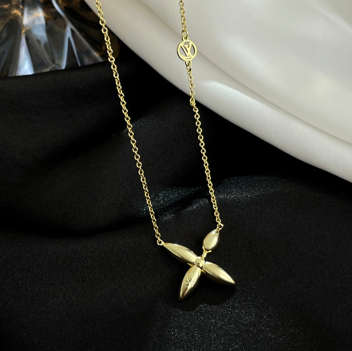[GALE]LOUISETTE GOLDENE KETTE