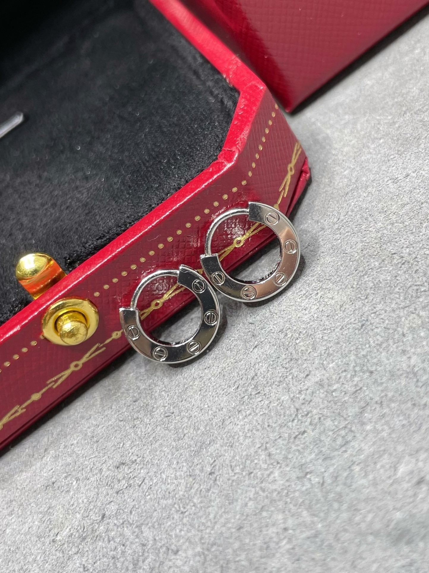 [GALE] LOVE MINI-OHRRINGE