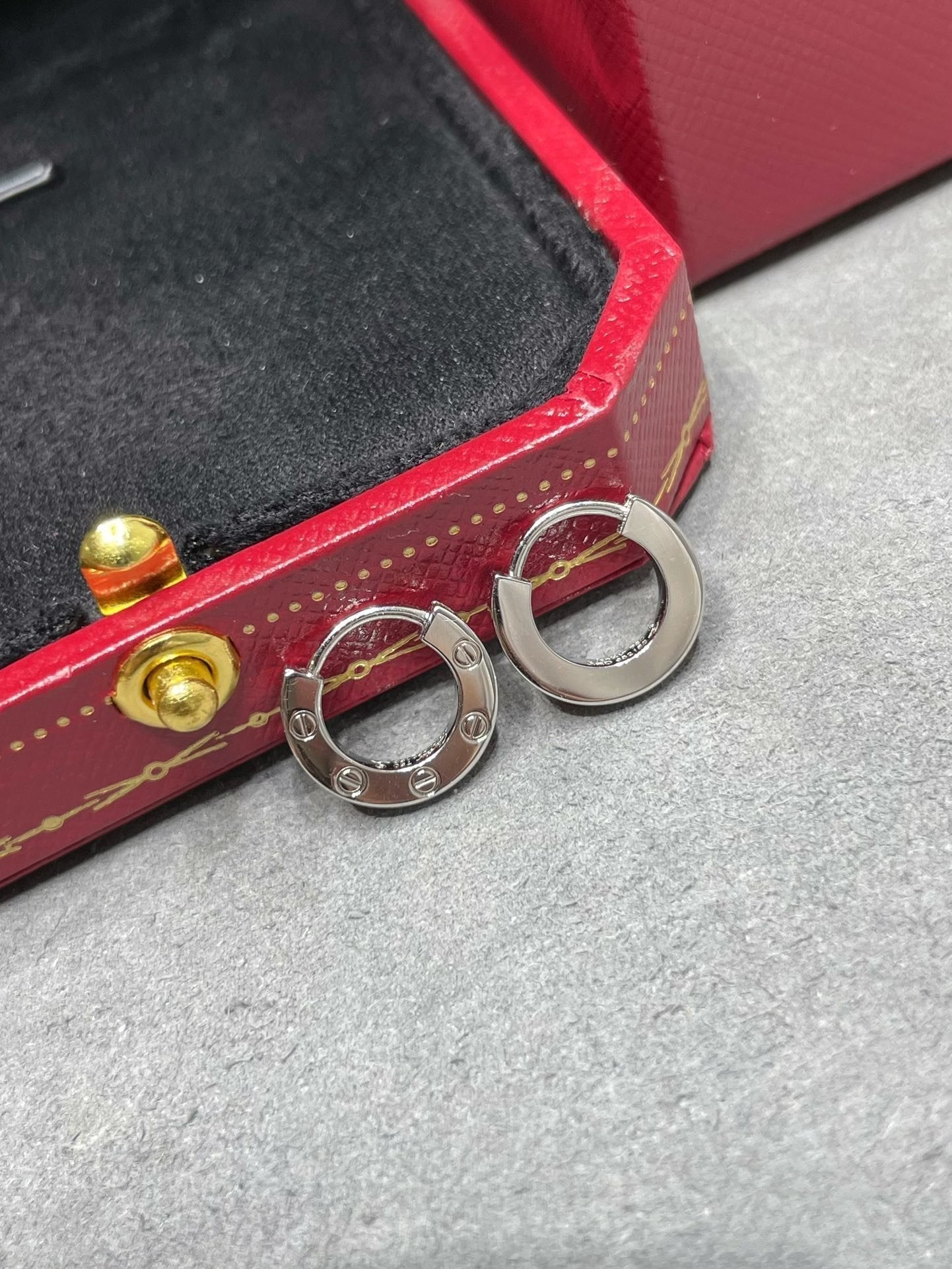 [GALE] LOVE MINI-OHRRINGE