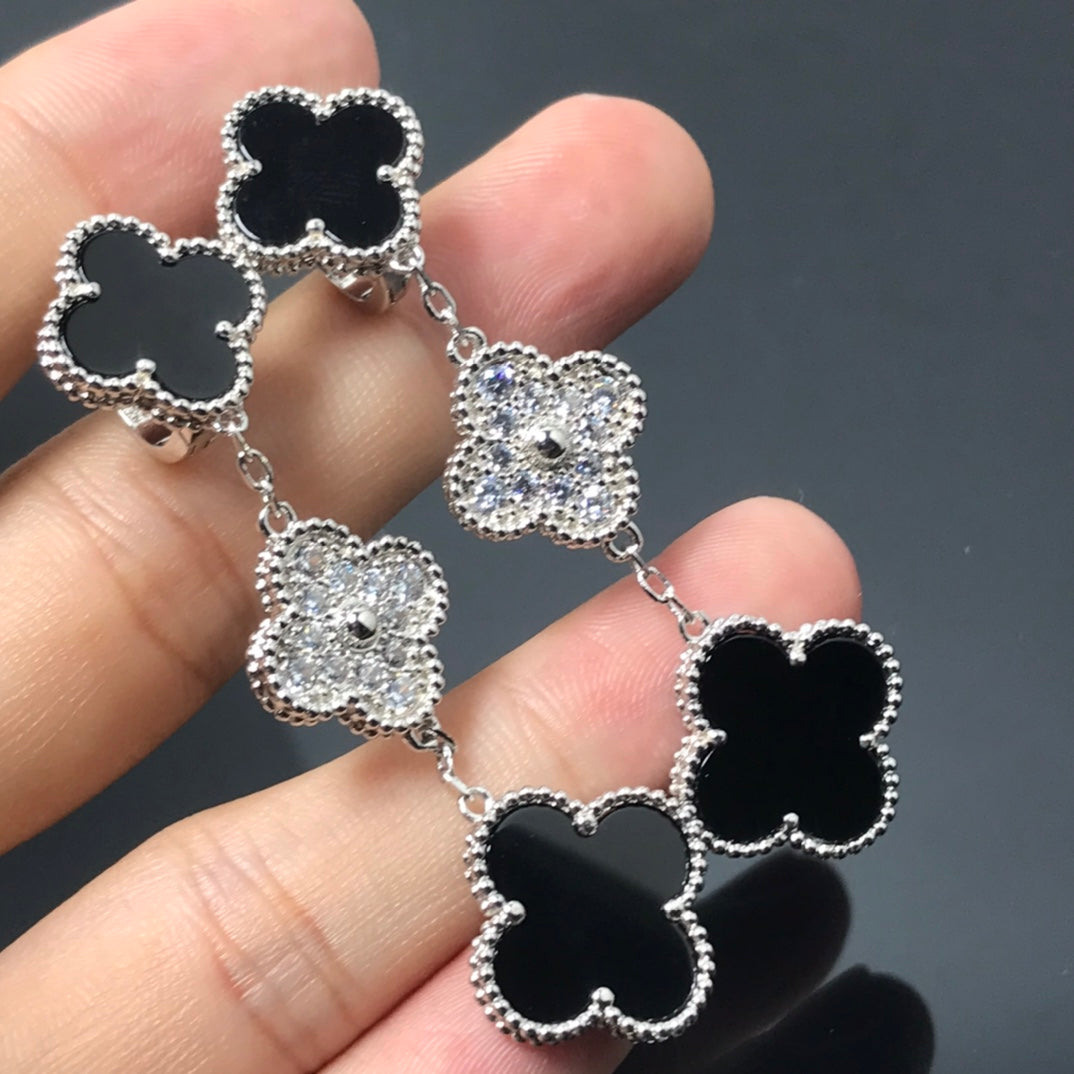 [GALE]CLOVER 3 MOTIF DIAMOND ONYX SILBER OHRRINGE