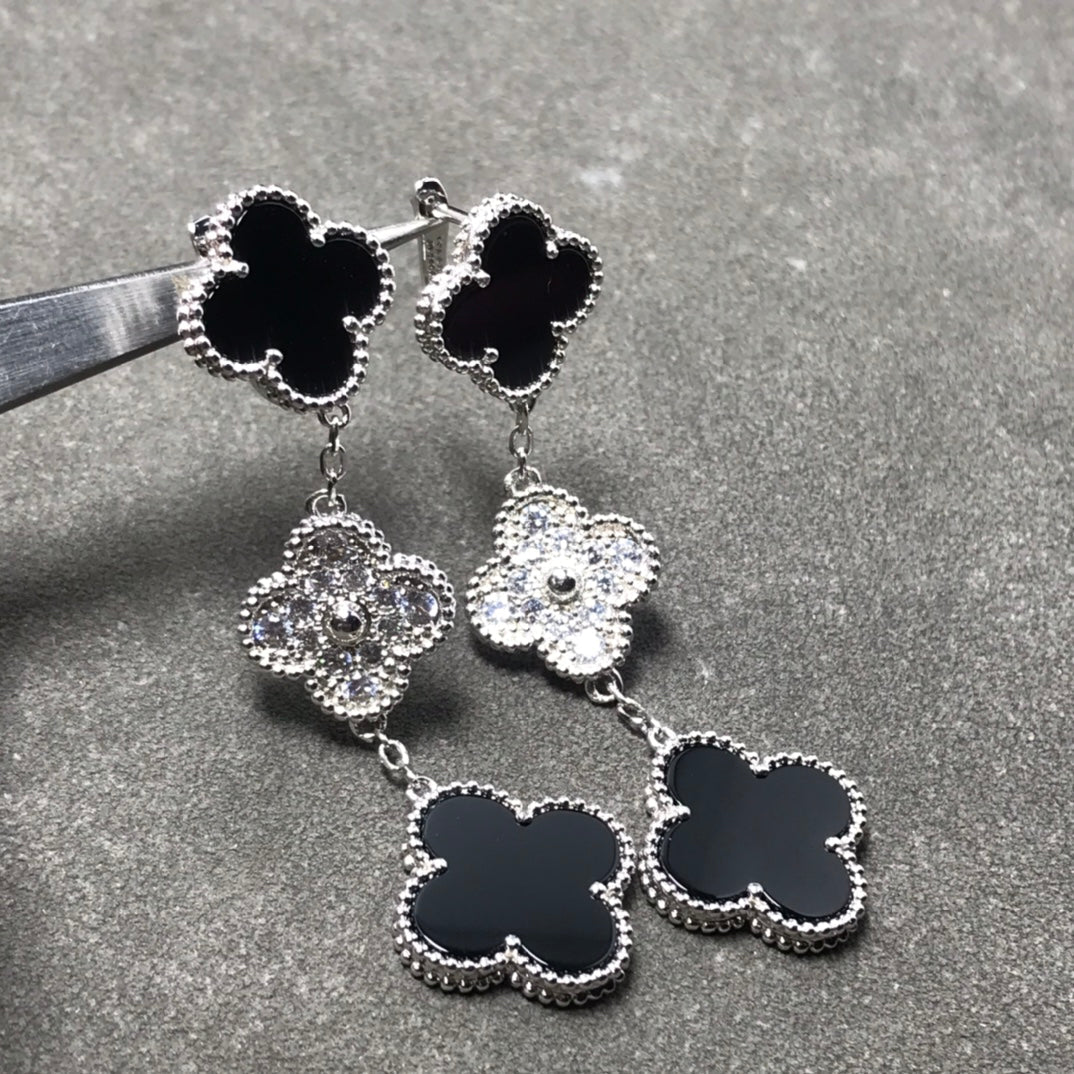 [GALE]CLOVER 3 MOTIF DIAMOND ONYX SILBER OHRRINGE