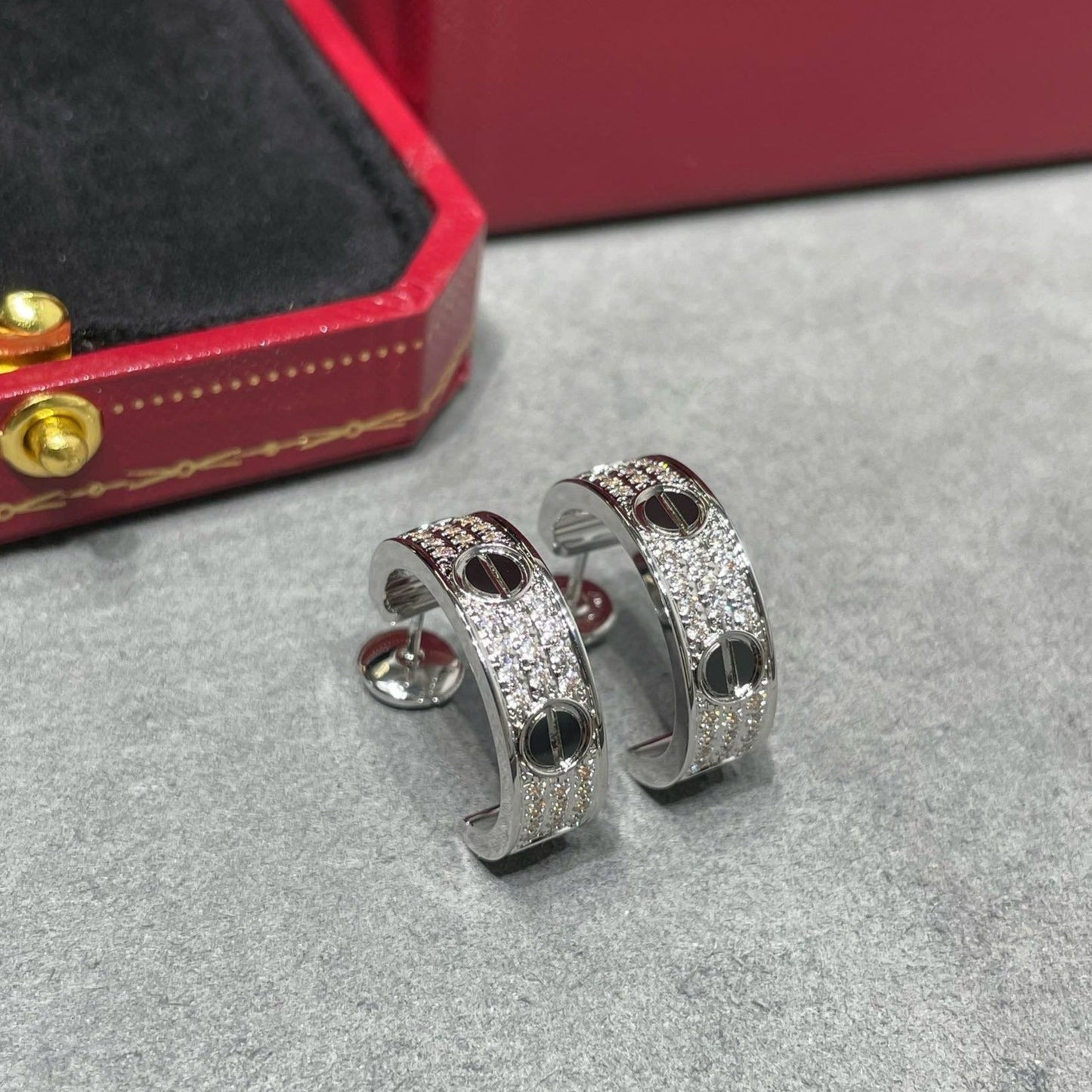 [GALE]LIEBE KERAMIK-DIAMANT-PAVED-SILBER-OHRRINGE