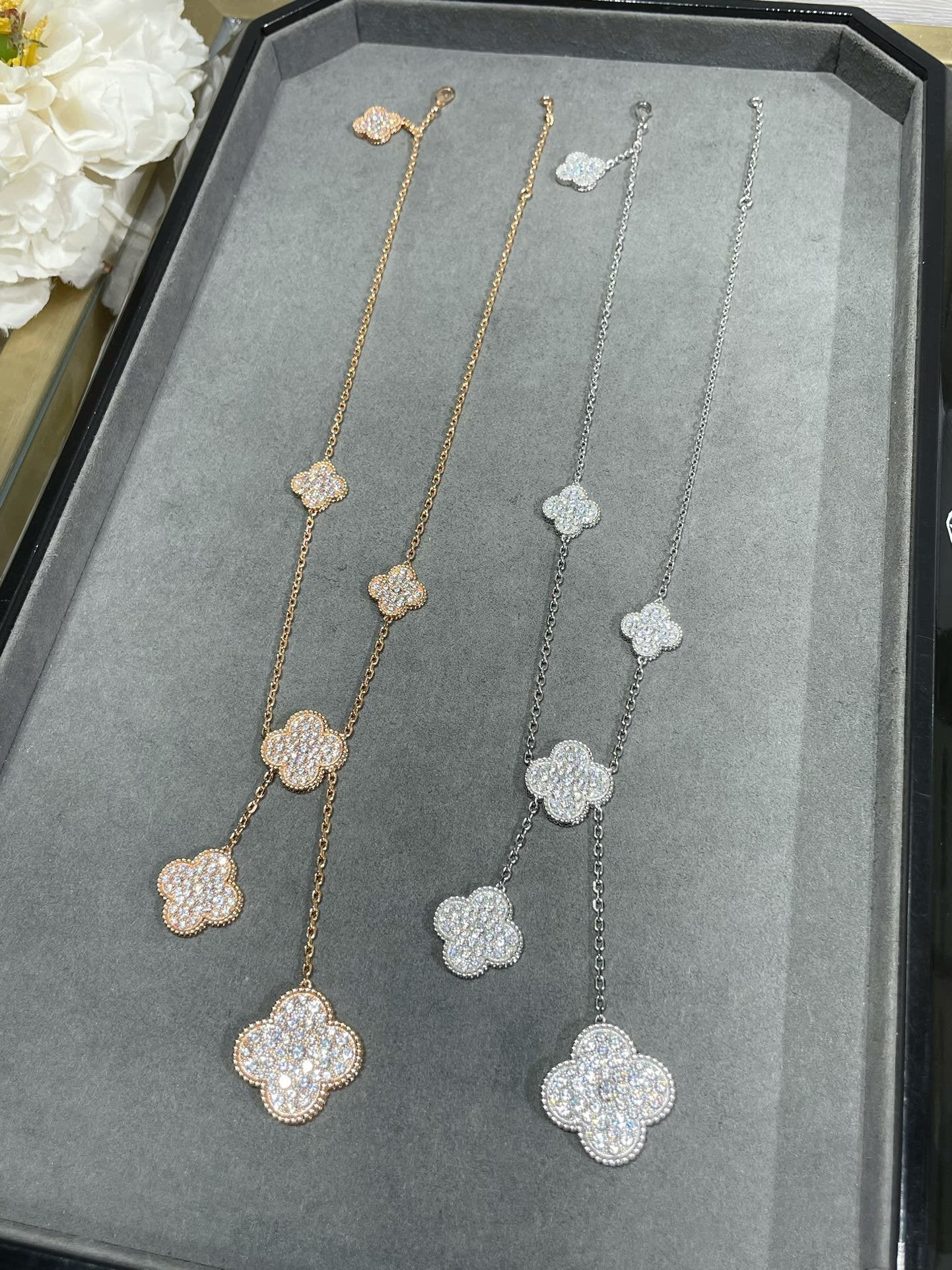[GALE]CLOVER 6 MOTIF DIAMOND PAVED NECKLACE