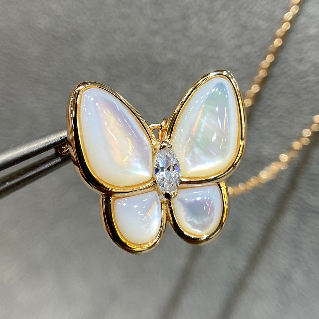 [GALE]Schmetterlings-Diamantkette