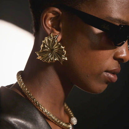 [GALE]Rafaela Sculpted Petal Gold Earrings
