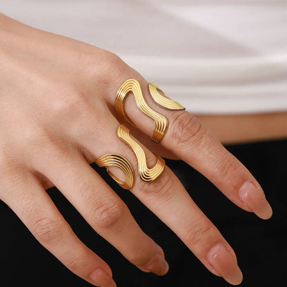 [GALE]Vivi Twisted Band Gold Ring