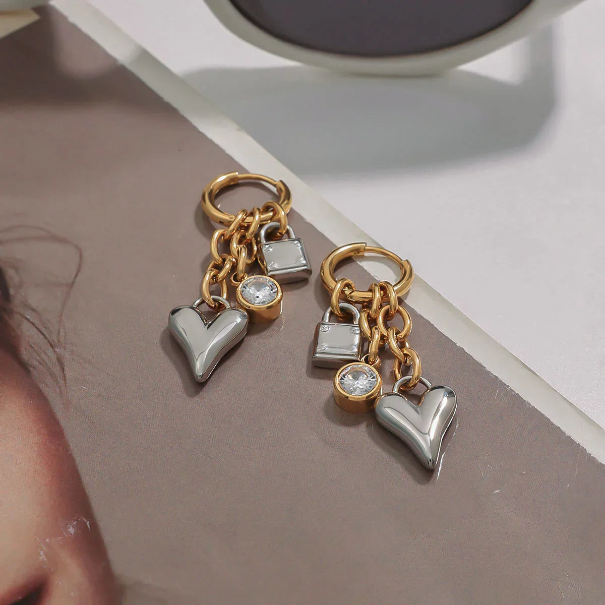 [GALE]Sarah Heart & Lock Gold Earrings