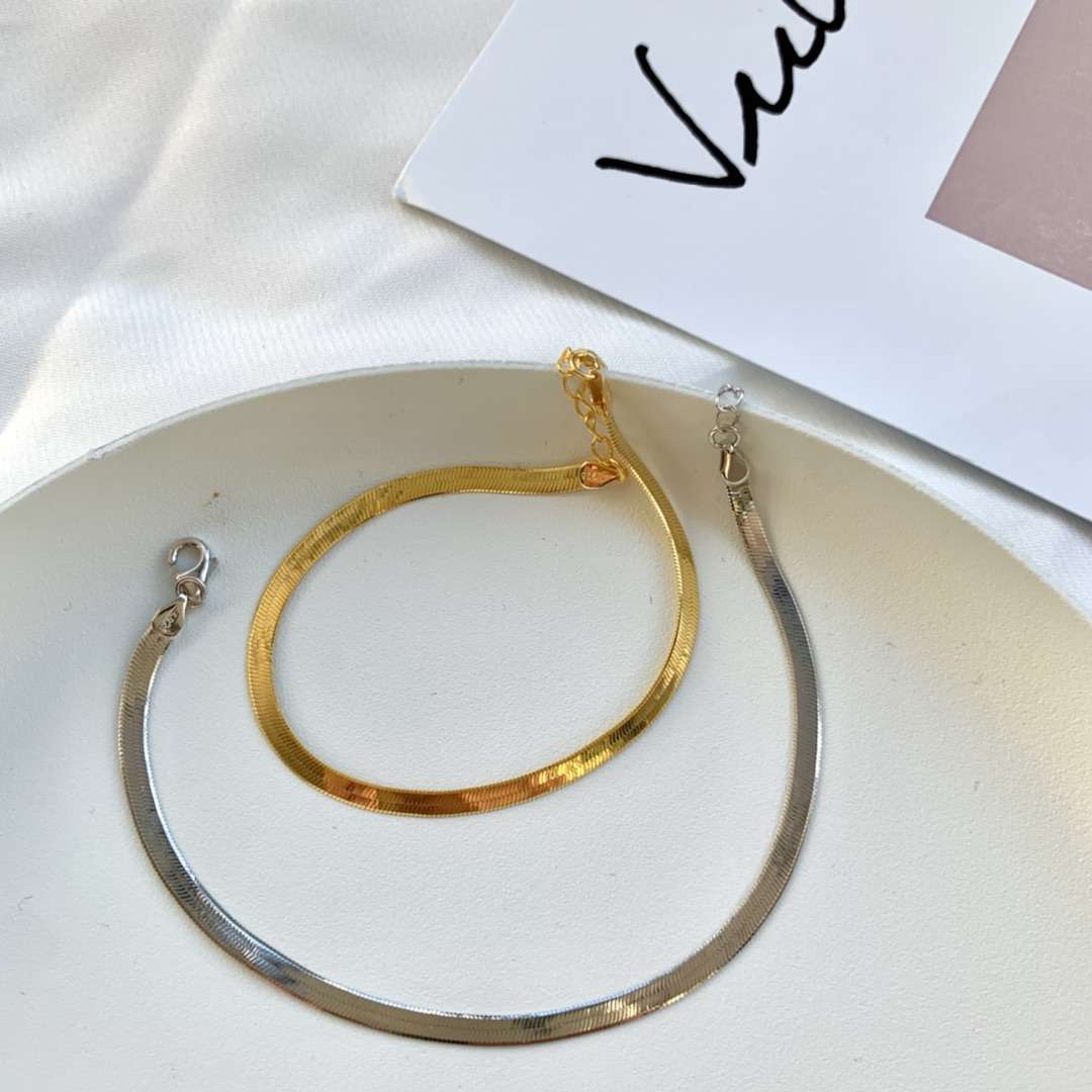 [GALE]Flat Snake Bone Chain Blade Necklace