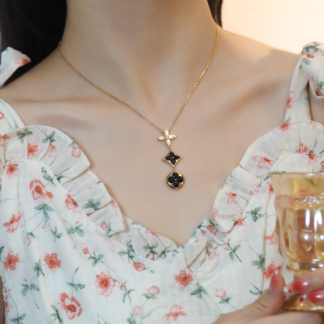 [GALE] Halskette mit Stern und Sonne, Onyx, Rosa und Gold