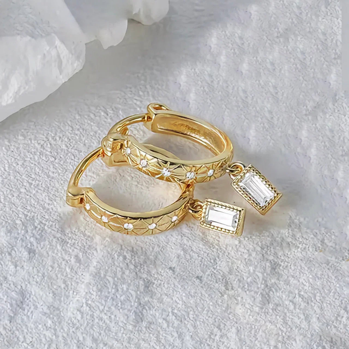 [GALE]Cassidy Diamond Hoops