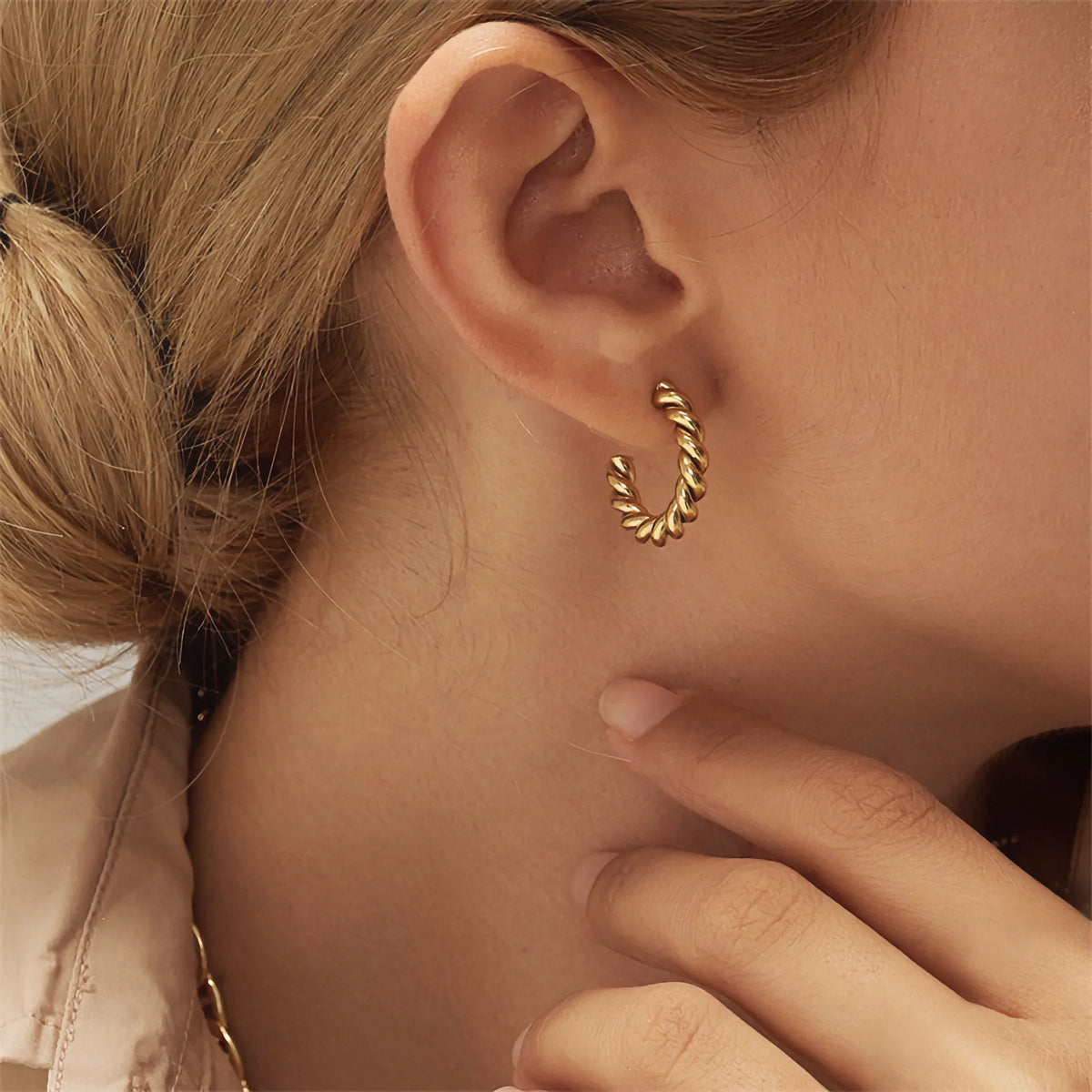 [GALE]Gigi Twist Gold Earrings