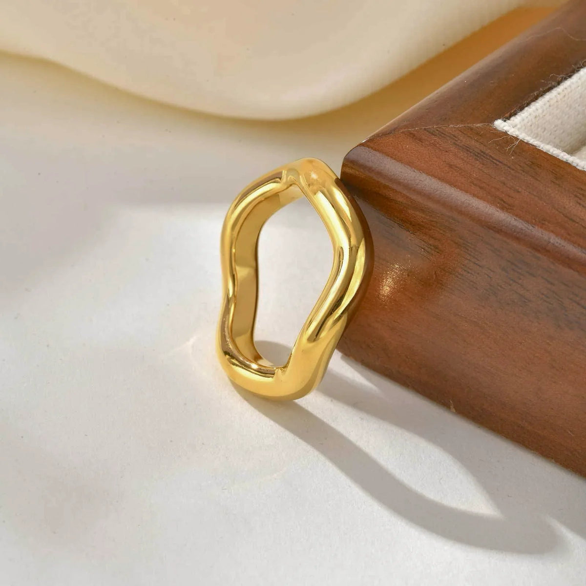[GALE]Lunaria Gold Wave Ring