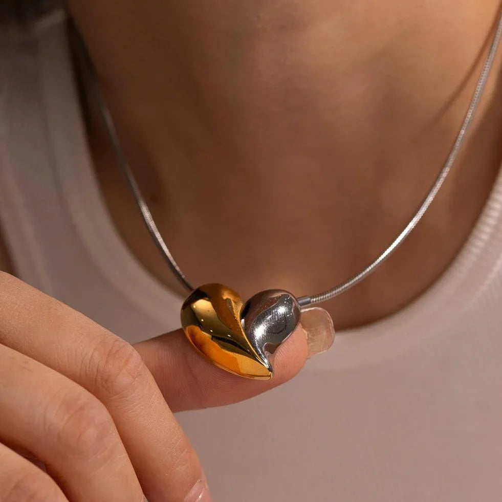 [GALE]Dorothea Two Tone Heart Necklace