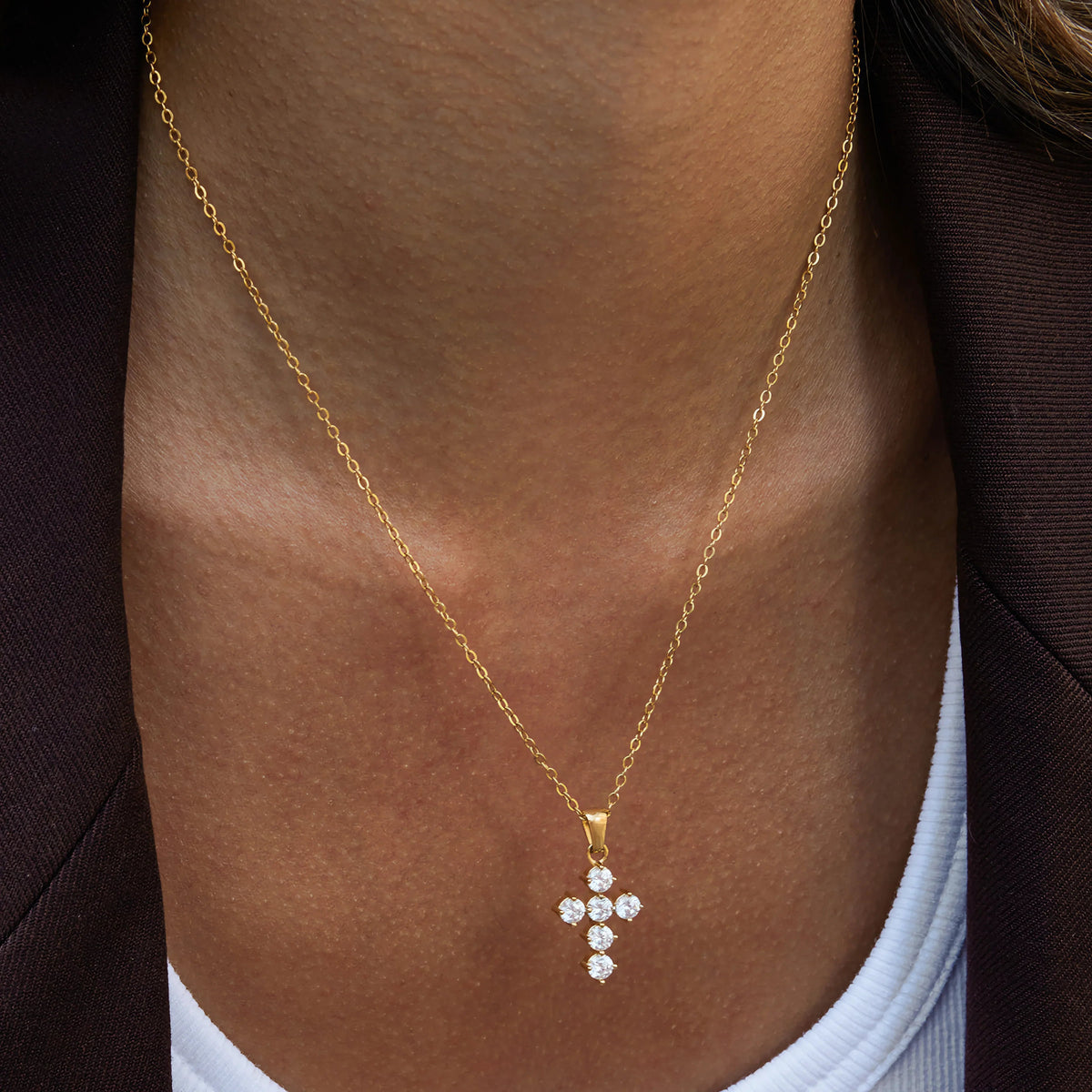 [GALE]Wynter Diamond Cross Necklace