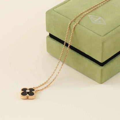 [GALE]CLOVER 15MM DIAMANT-ONYX-HALSKETTE