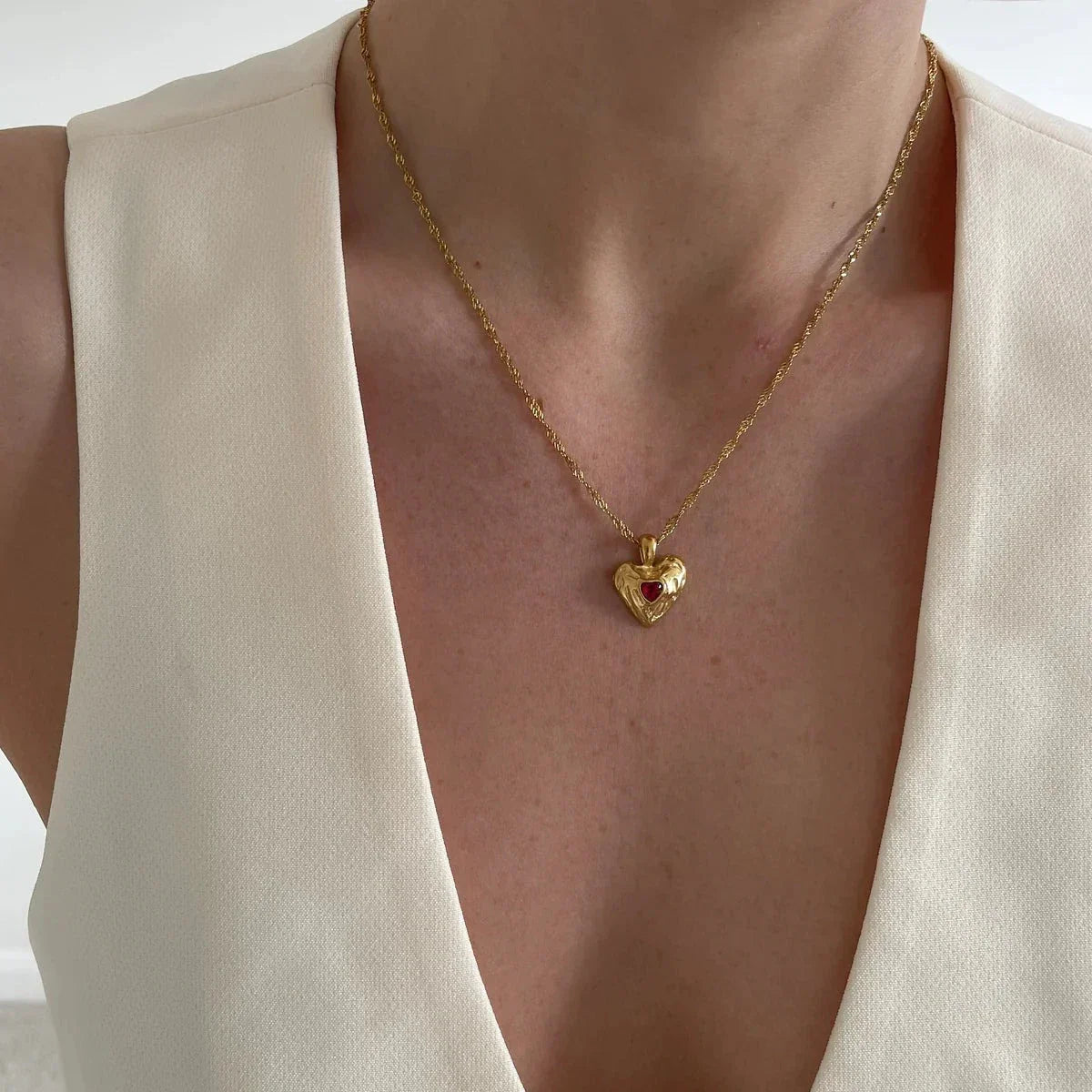 [GALE]Vesper Gold Heart Necklace