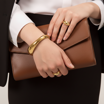 [GALE]Jessa Sculpted Gold Bangle