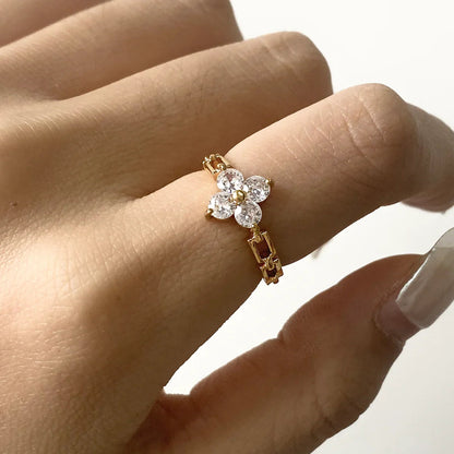 [GALE]Clestine Diamond Petal Ring