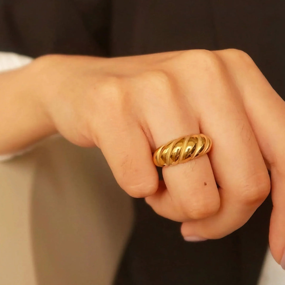 [GALE]Amaia Gold Croissant Ring